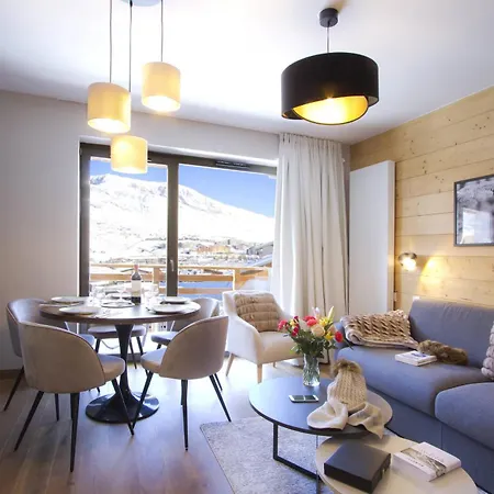 Travelski Home Premium - Residence L'Eclose Alpe d'Huez Exterior photo
